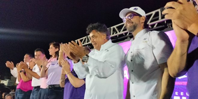 Acompaña Héctor Canales a Yahleel Abdala en inicio de campaña