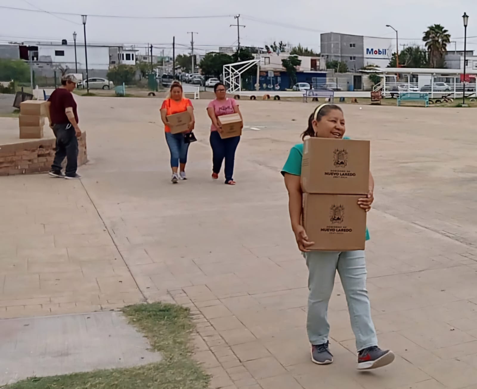 Gobierno Municipal desafía la democracia con entrega masiva de despensas durante veda, violando el acuerdo del INE