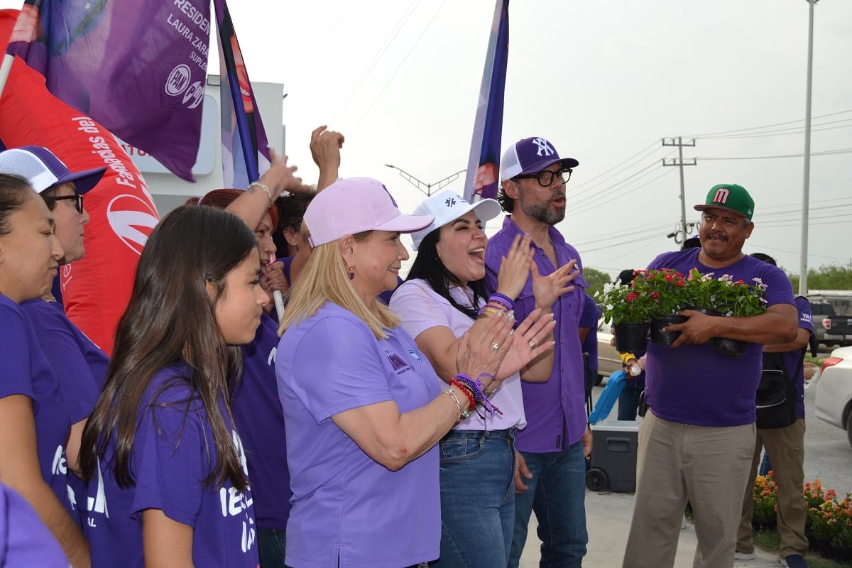 Automovilistas manifiestan su respaldo y simpatía a Yahleel Abdala