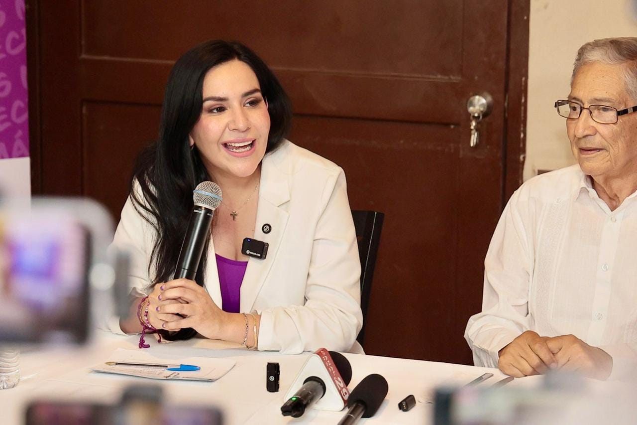 Asiste Yahleel Abdala al Foro de Periodistas organizado por la Unión de Agrupaciones de Periodistas (UNAPE)