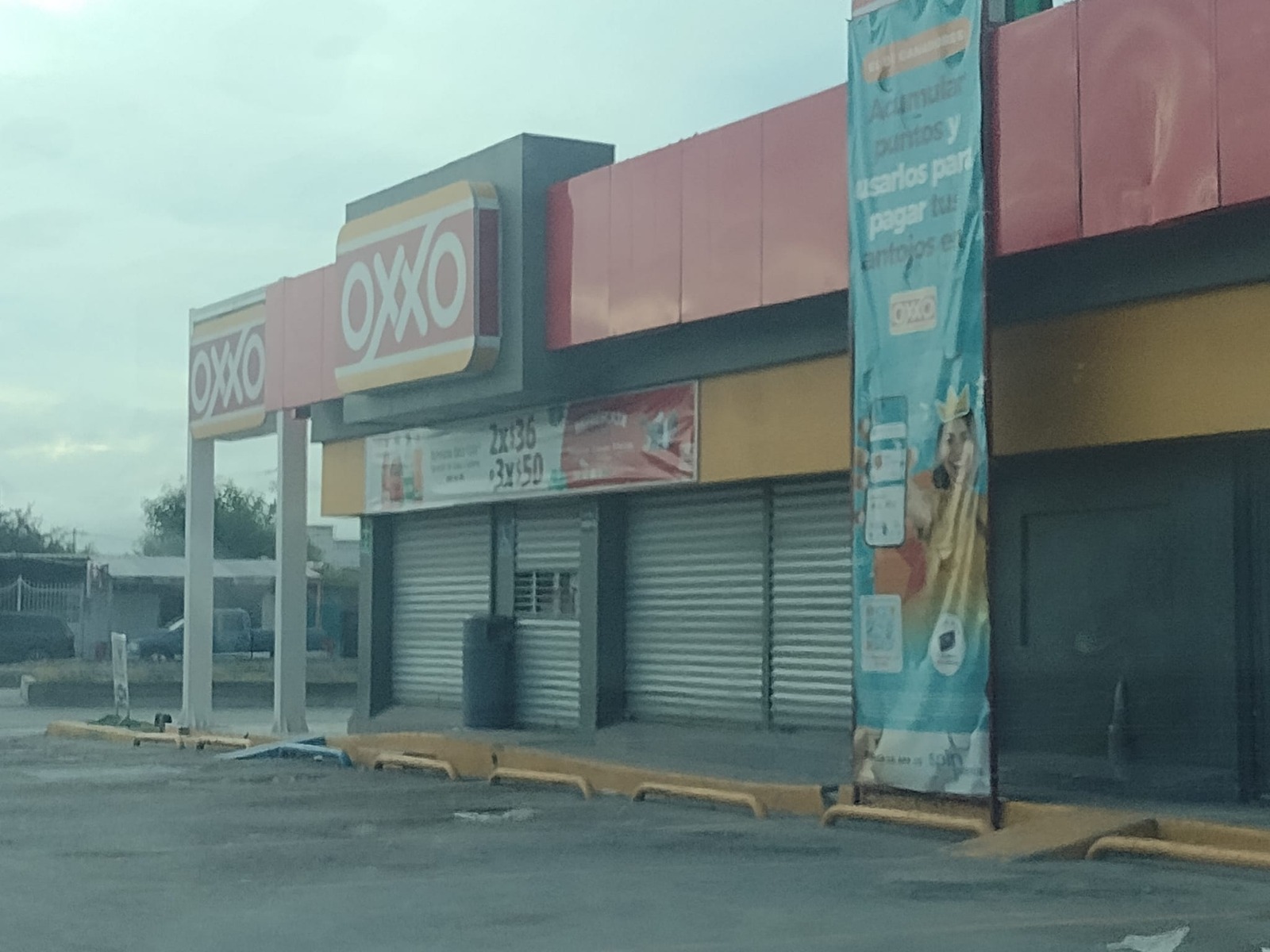 Cierran temporalmente tiendas Oxxo en Nuevo Laredo por vencimiento de contrato de software