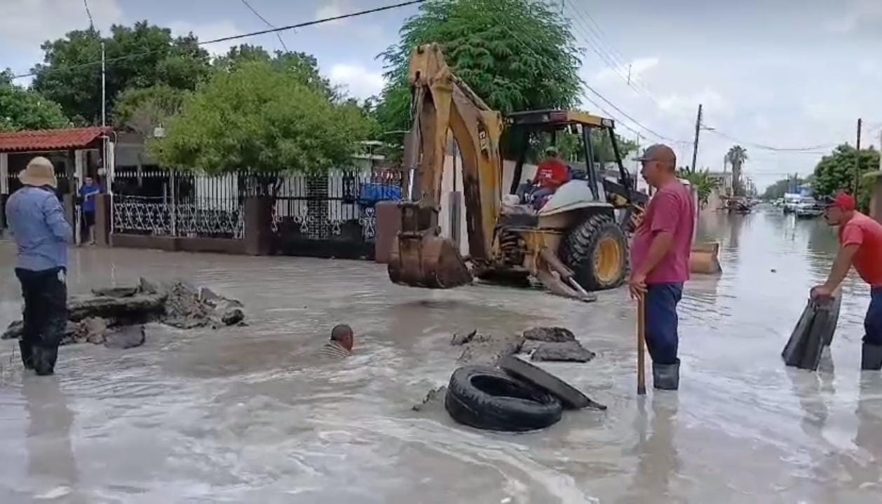Enojo por continuos cortes de agua por parte de Municipio y COMAPA
