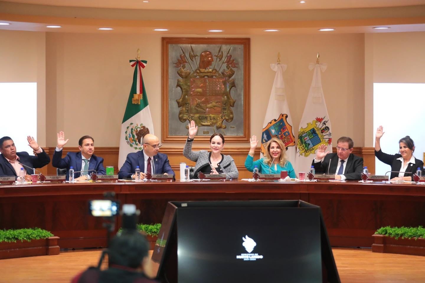 Olvida Canturosas condolencias a familia de Sofía Abigail