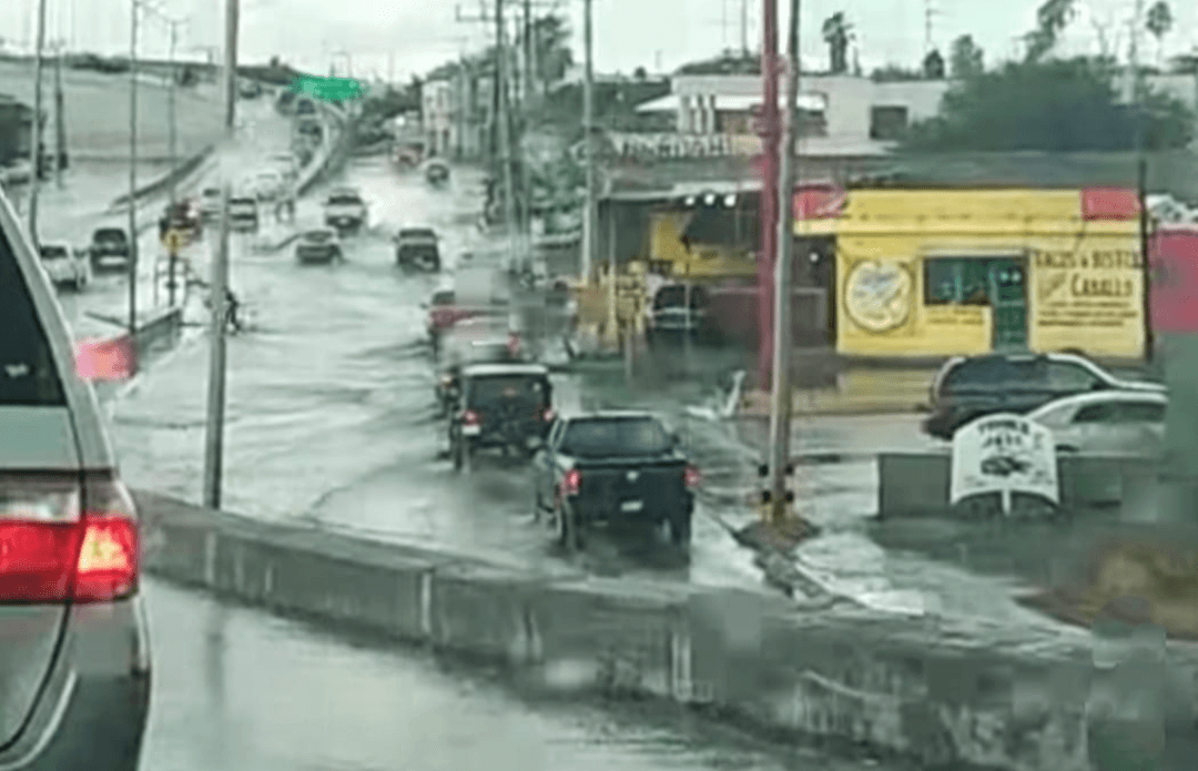 Desquicia Lluvia a Nuevo Laredo