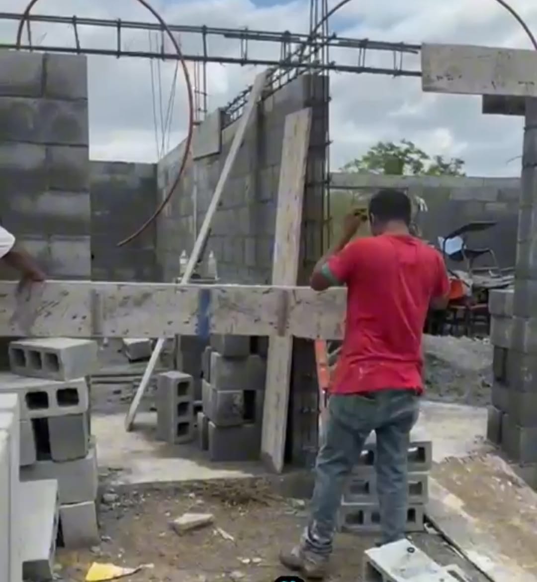 Avanza la Construcción de la Escuela en Praderas del Mezquital: ¡Tu Apoyo es Vital!