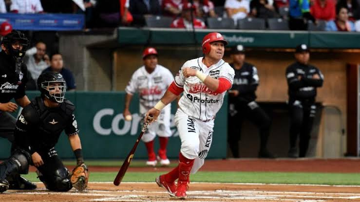 Humillan Diablos Rojos a Sultanes