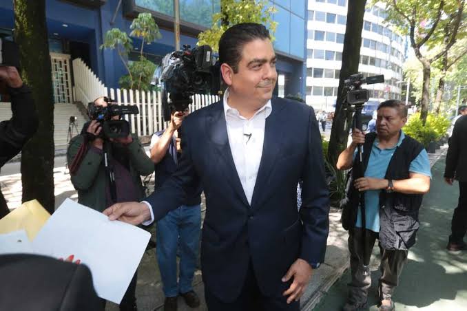 En el limbo diputados con órdenes de aprehensión