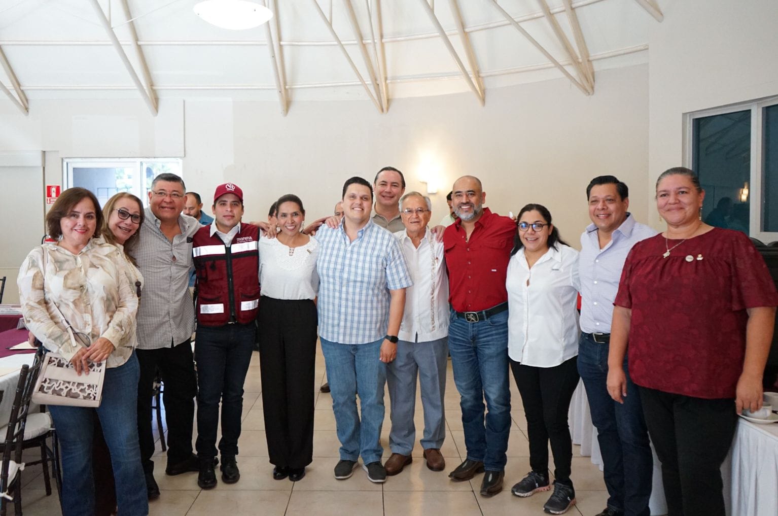 Llama Zuviri a cerrar filas en torno a la 4T