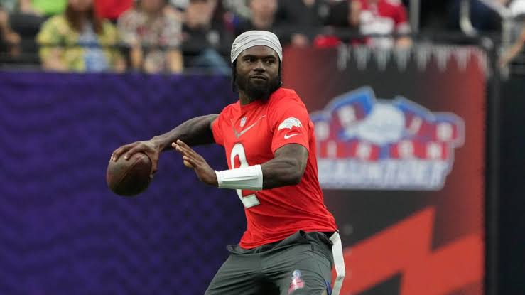 Será Huntley Mariscal titular de Dolphins