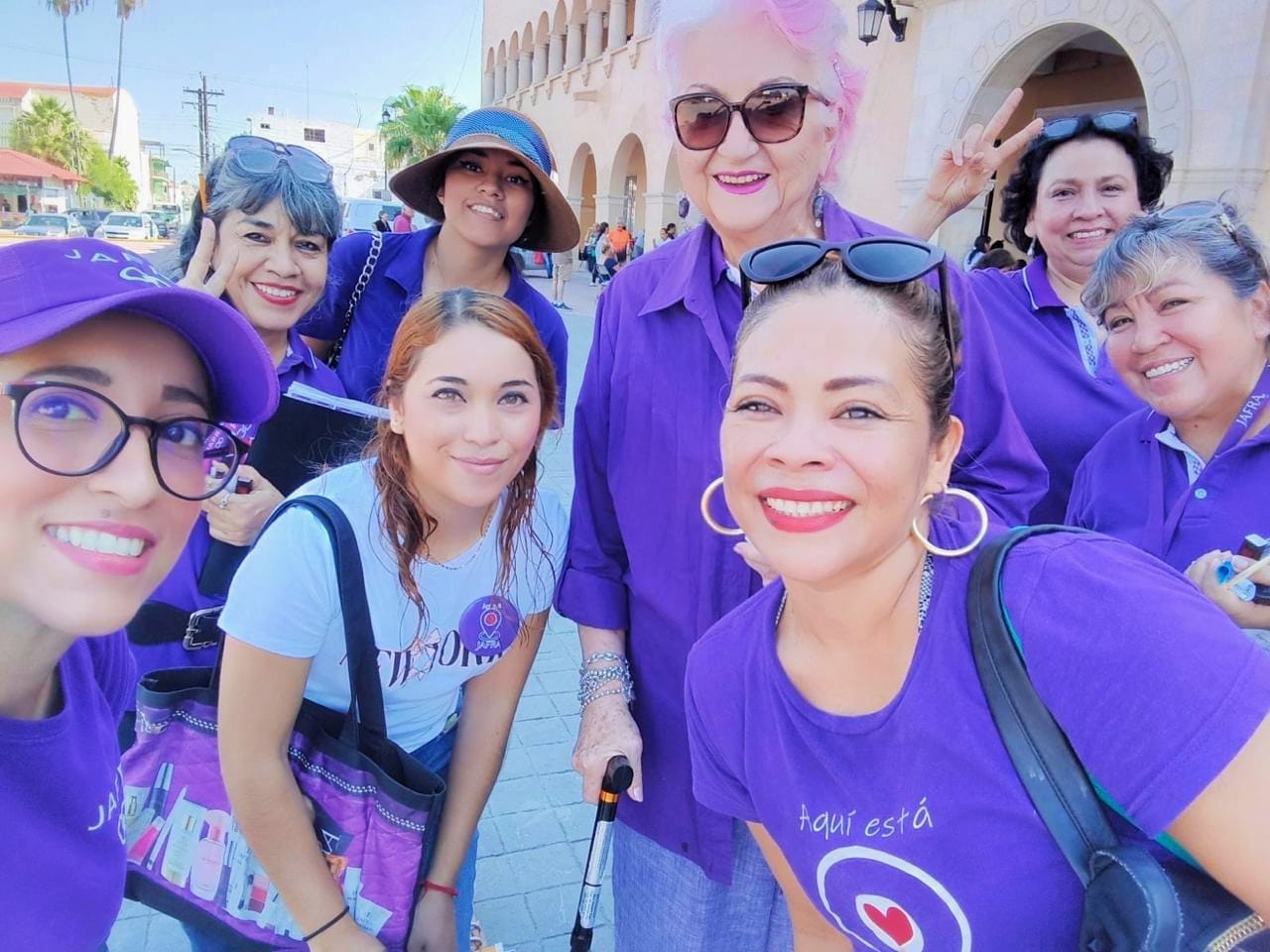 Ofrece JAFRA ingresos seguros a quienes venden sus productos