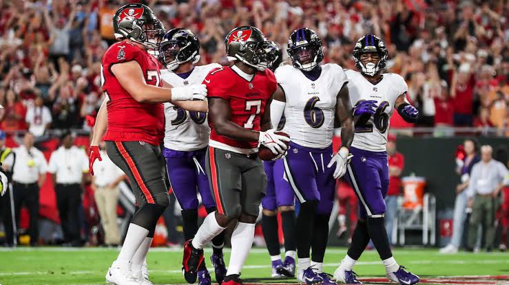 Buscarán Buccaneers desplumar a los Ravens