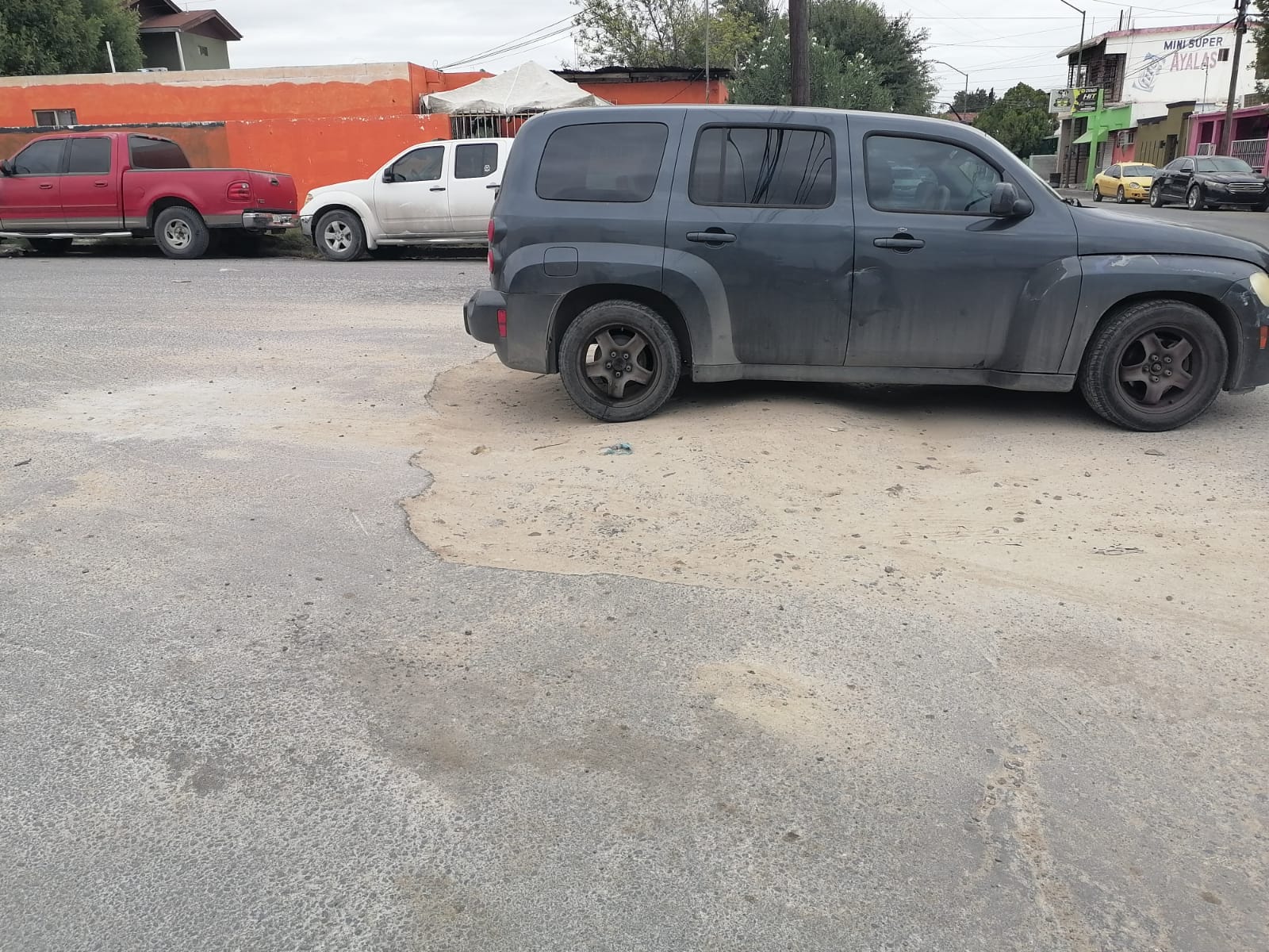 ‘Tapan’ socavones, no pavimentan y dejan calles ‘chipotudas’