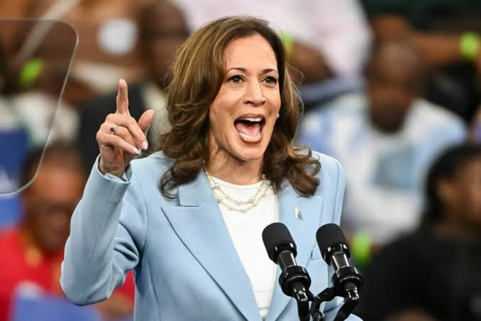 Ofrece Kamala el «Sueño Americano* a latinos