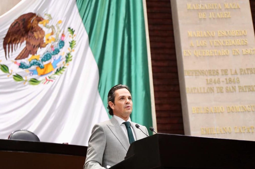 Urge regular empleo de trabajadores de plataformas digitales