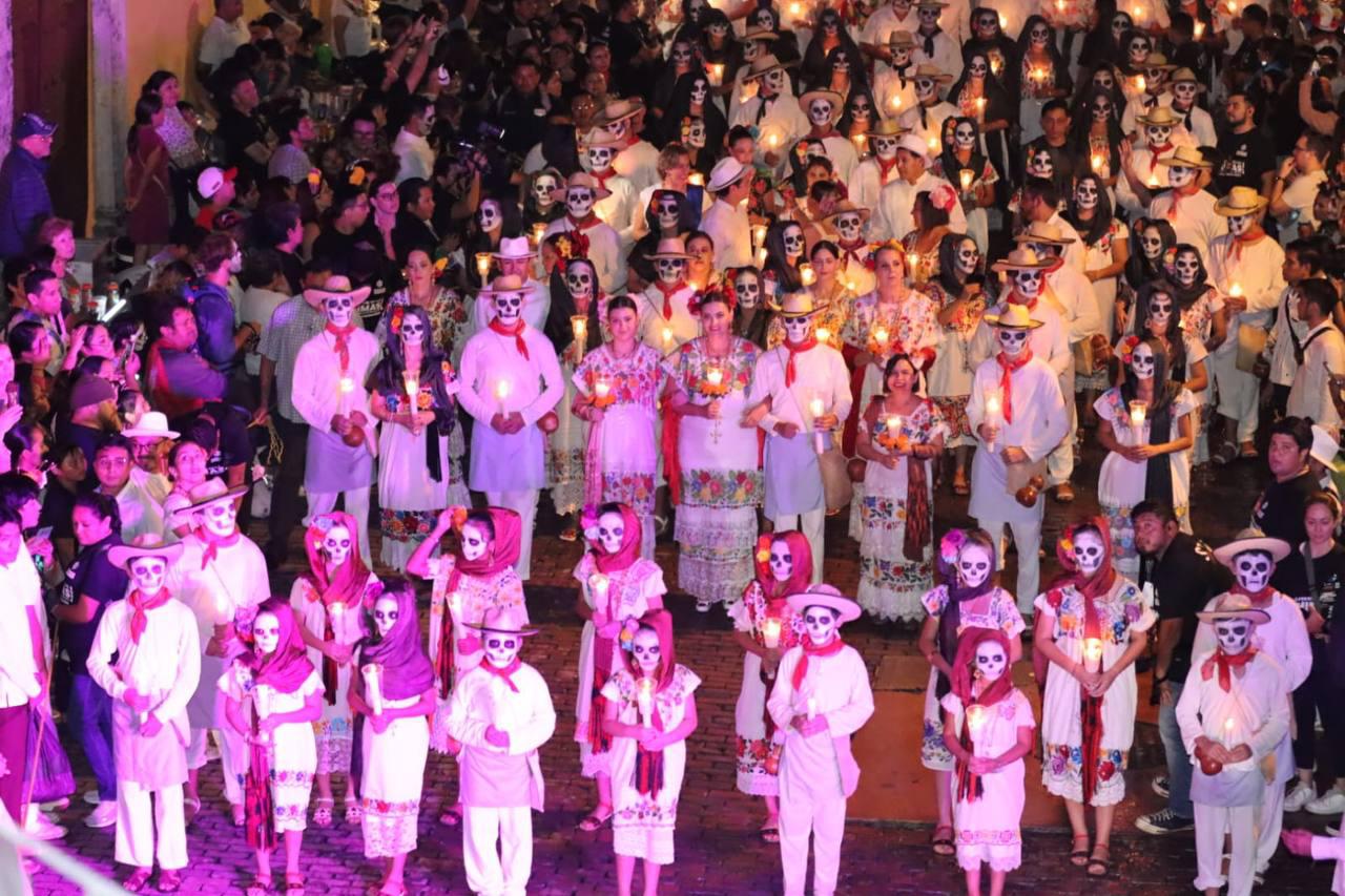 La familia meridana celebra a las ánimas en comunidad: Cecilia Patrón