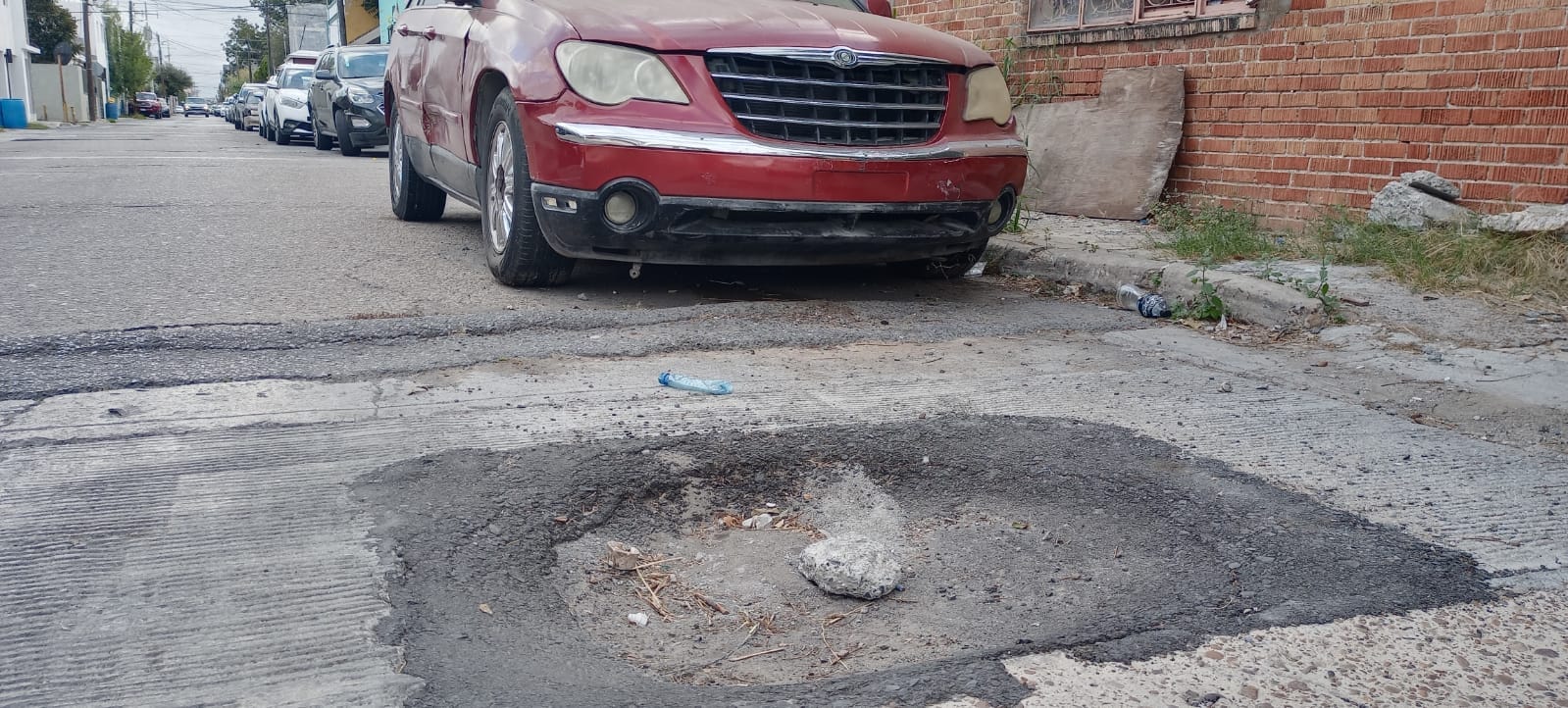 Baches, hundimientos y socavones: La principal problemática de los neolaredenses