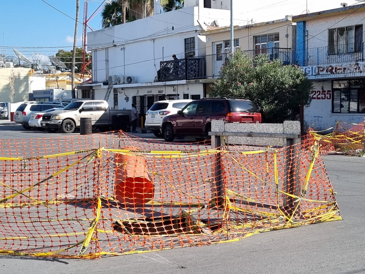 Socavones en la Aquiles Serdán: Una amenaza latente en pleno centro de Nuevo Laredo