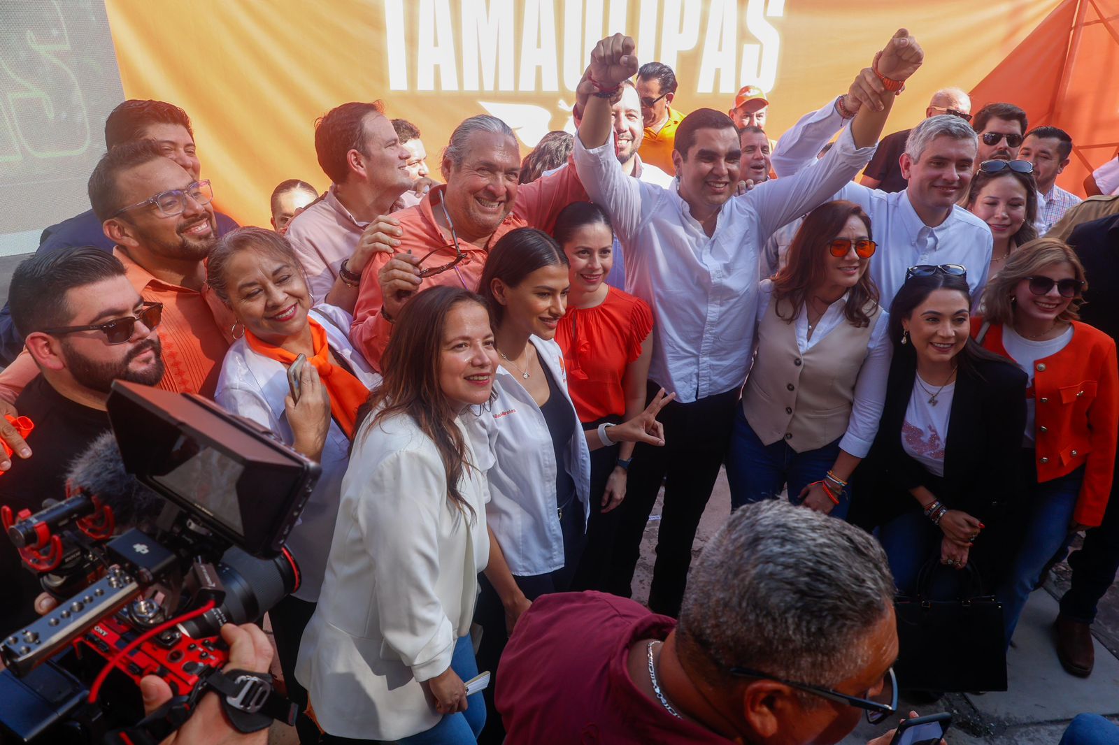 «Llego el momento de darle vuelta a la página y construir hacia adelante» Roberto Lee Ponce