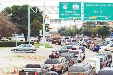 Temen paisanos decomiso masivo de vehículos