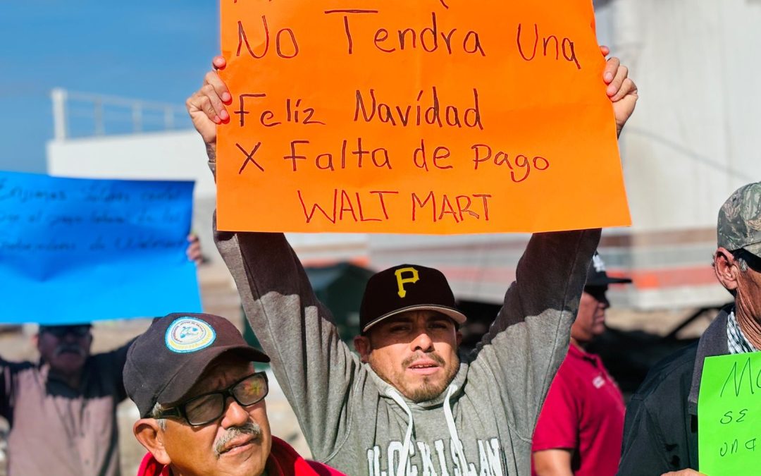 Paralizan trabajadores obras en Walmart