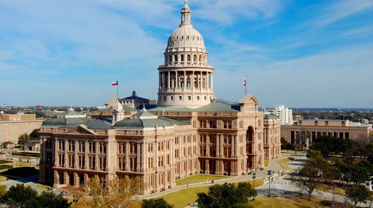 Enfrenta Texas crisis de inicio de año