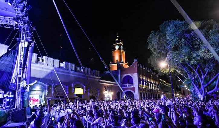 Celebra Mérida su 483 aniversario