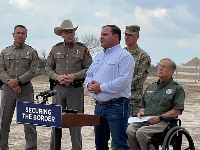 Va Mike Banks a Patrulla Fronteriza