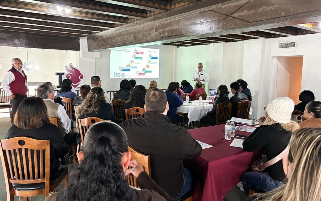 Capacita gobierno a emprendedores