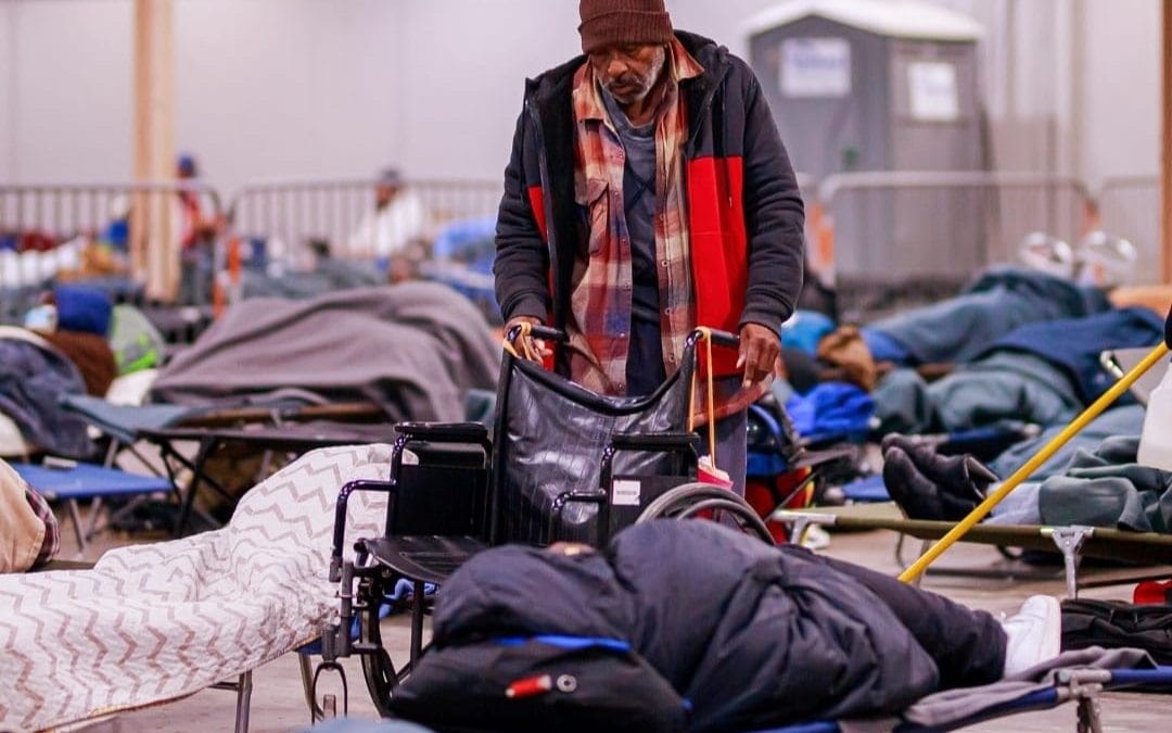 Ofrece San Antonio refugio ante frente ártico