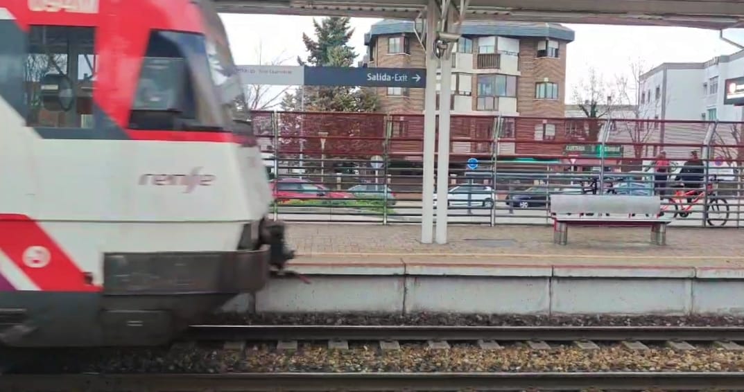 Corte en Cercanías Renfe: Retrasos, Quejas y Problemas en el Servicio de Tren