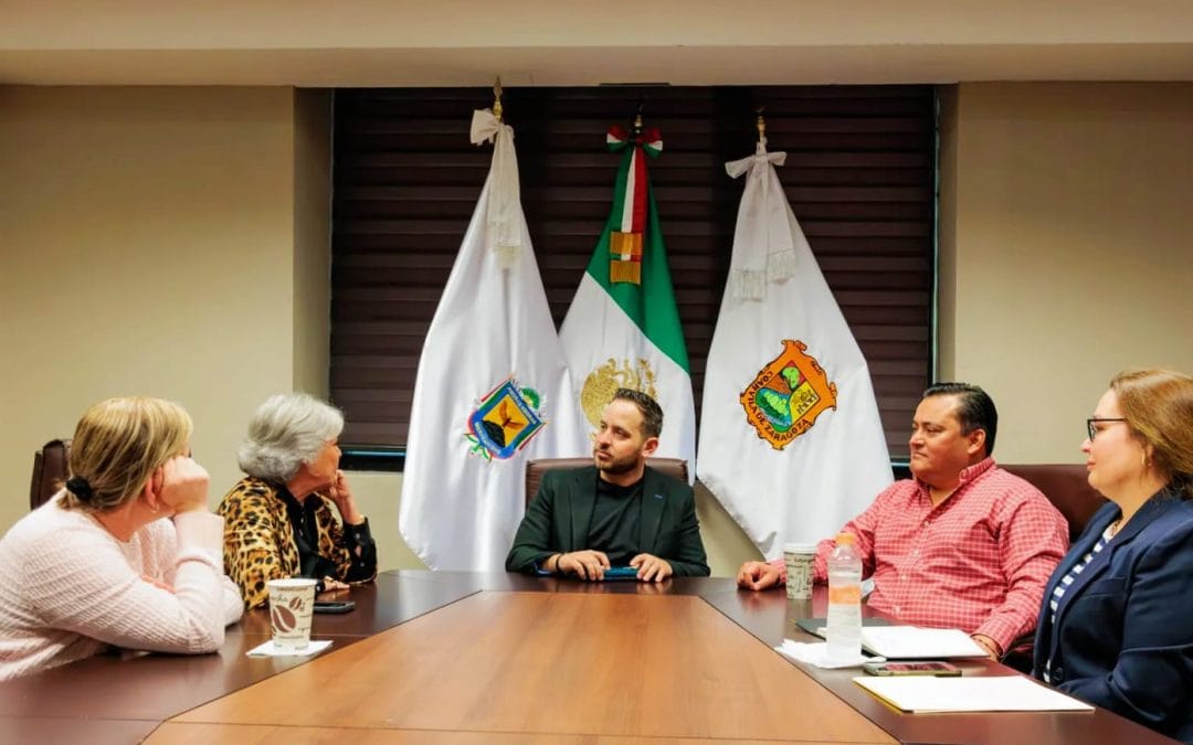 Destituye Alcalde de Piedras Negras a secretario tras bochornosa riña