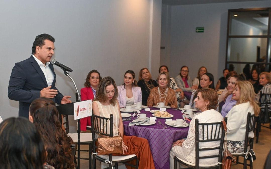 Gattas celebra a la élite mientras mujeres de colonias populares siguen en el olvido