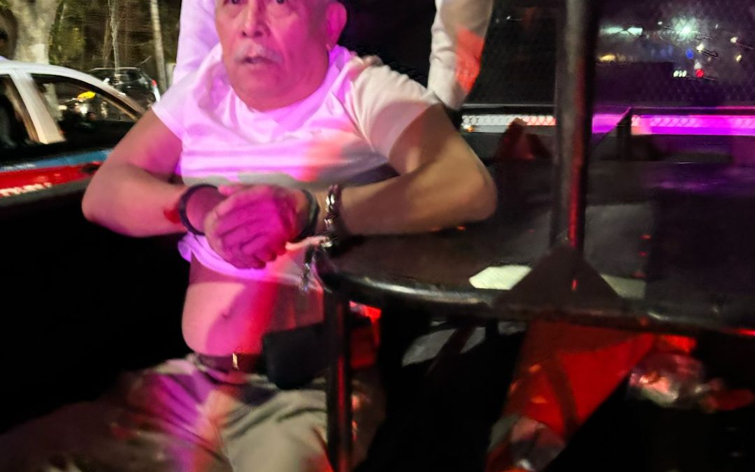 Detienen en Campeche a director de Tribuna; denuncian uso excesivo de fuerza policial