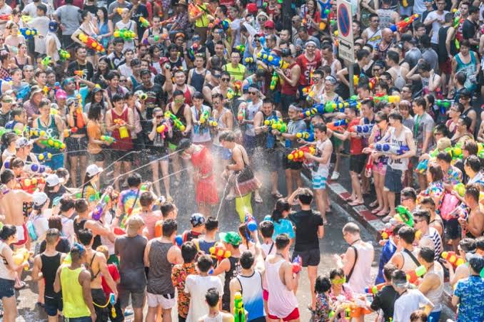 Arranca Songkran 2025 con un despliegue cultural sin precedentes en Bangkok