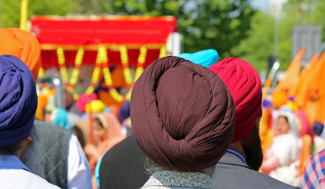 Celebran miles de sijs el festival de Vaisakhi