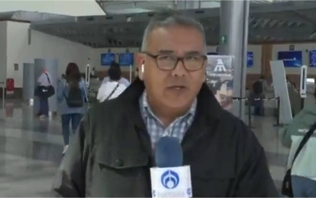 Detienen a reportero de Grupo Fórmula por documentar salas vacías en AIFA durante Semana Santa