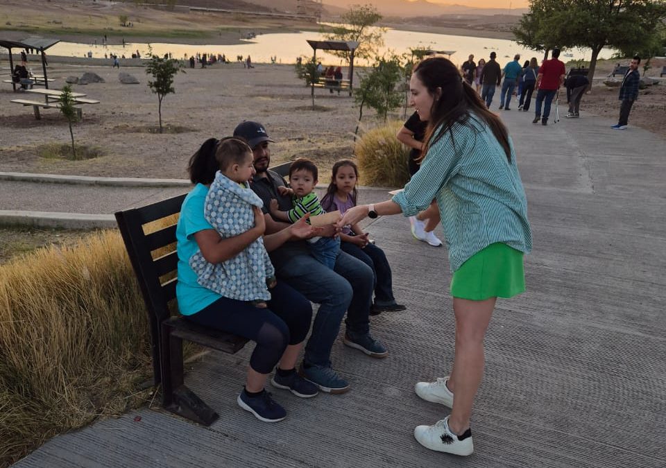 Comparte Daniela Torres su proyecto en Pascua familiar