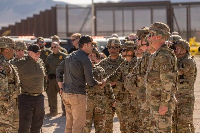Advierte secretario de Defensa sobre frontera militarizada