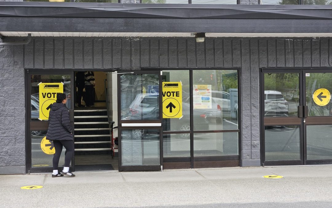 Acuden canadienses a las urnas en jornada tensa y de contrastes