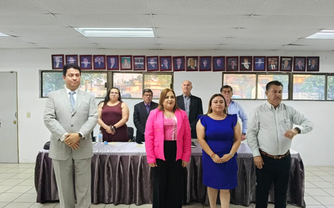 Abogados reciben a aspirantes del proceso judicial: destaca Emma Erika Delgado