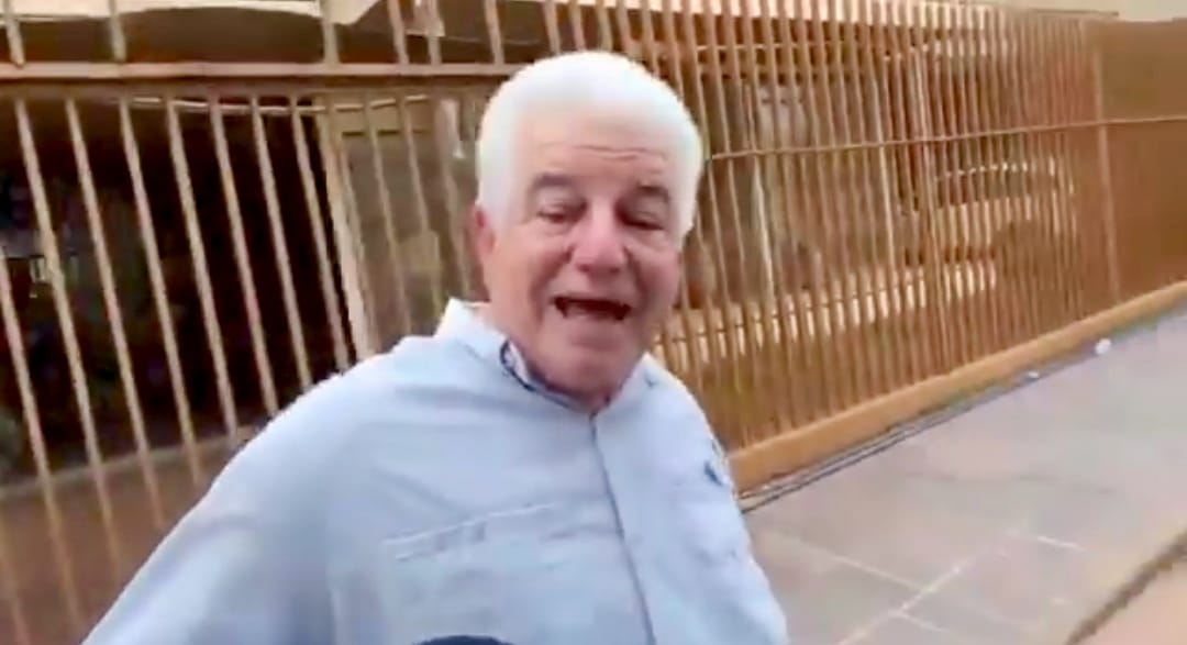 Reta hermano de AMLO a la prensa en Tabasco: “¡Ya bájenle!”