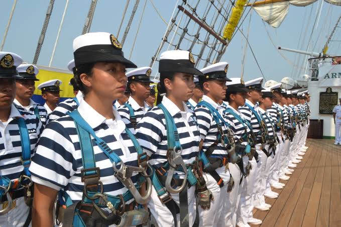 Regresan a Veracruz cadetes del buque Cuauhtémoc tras tragedia en Nueva York
