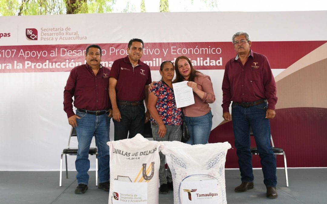Fortalece Gobierno de Tamaulipas desarrollo agrícola en el altiplano con entrega de semilla de avena