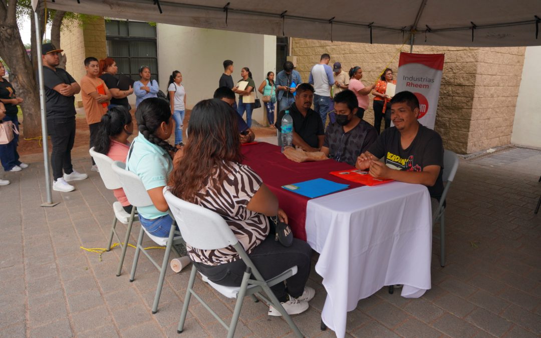 Acerca “Empleo en tu Colonia” más de 100 vacantes directas a la comunidad