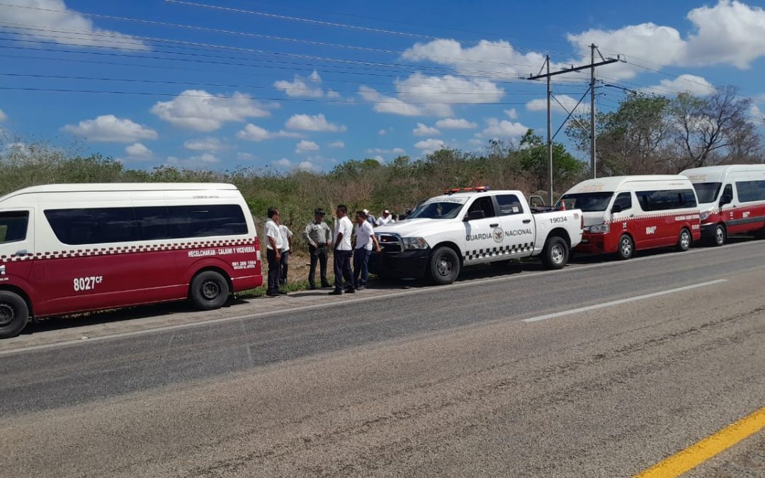 Exigen taxistas de Hecelchakán alto a abusos; advierten posible bloqueo en carretera federal