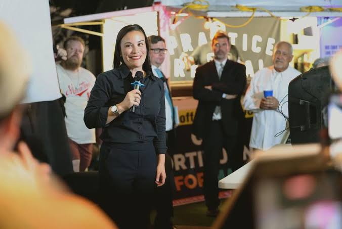 Triunfa Gina Ortiz Jones y marca nuevo rumbo para San Antonio