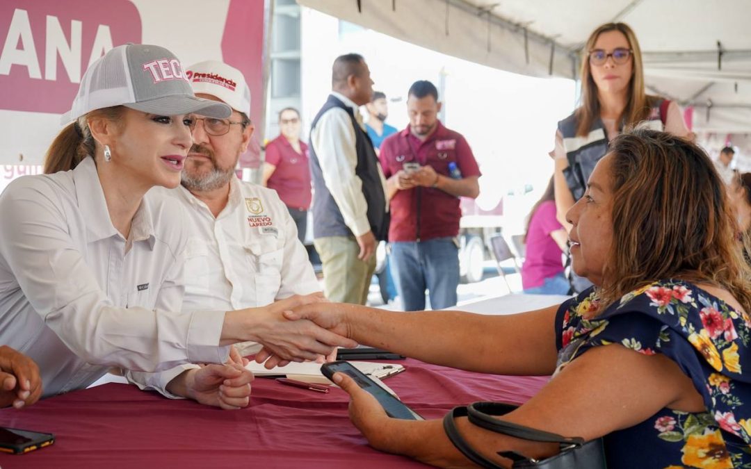 Acerca gobierno municipal apoyos y servicios a Colinas del Sur