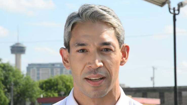 Prepara Ron Nirenberg su regreso a la política en elecciones de mitad de período