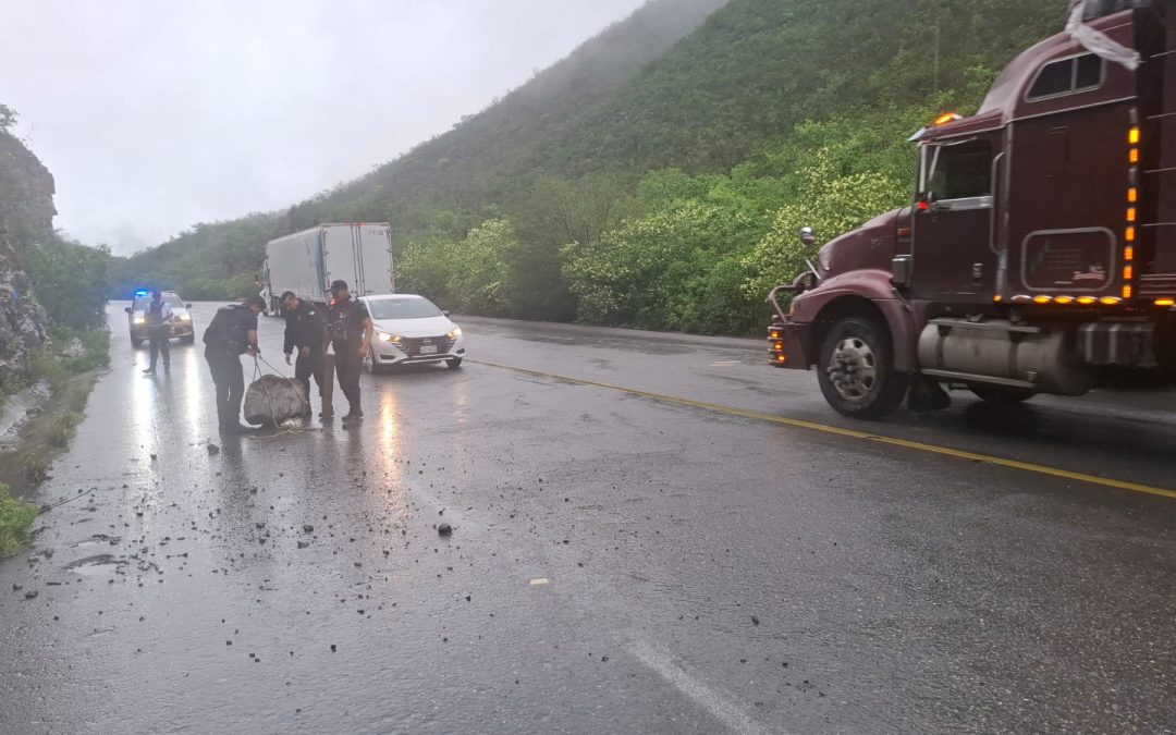 Deslave en Rumbo Nuevo moviliza a Guardia Estatal y Tránsito en Ciudad Victoria