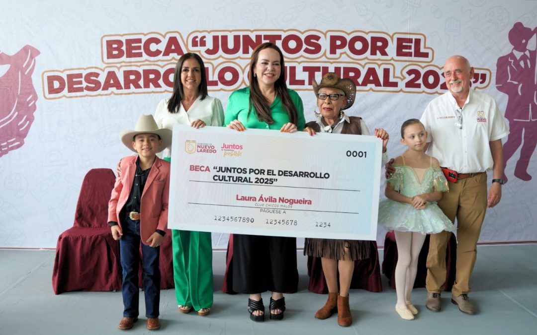 Entregan más de 300 becas culturales en Nuevo Laredo